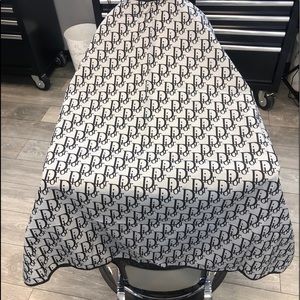 Barber and hair stylist cape